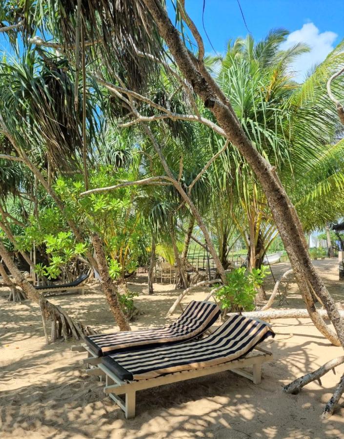 Golden Beach Paradise Tangalle Exteriör bild