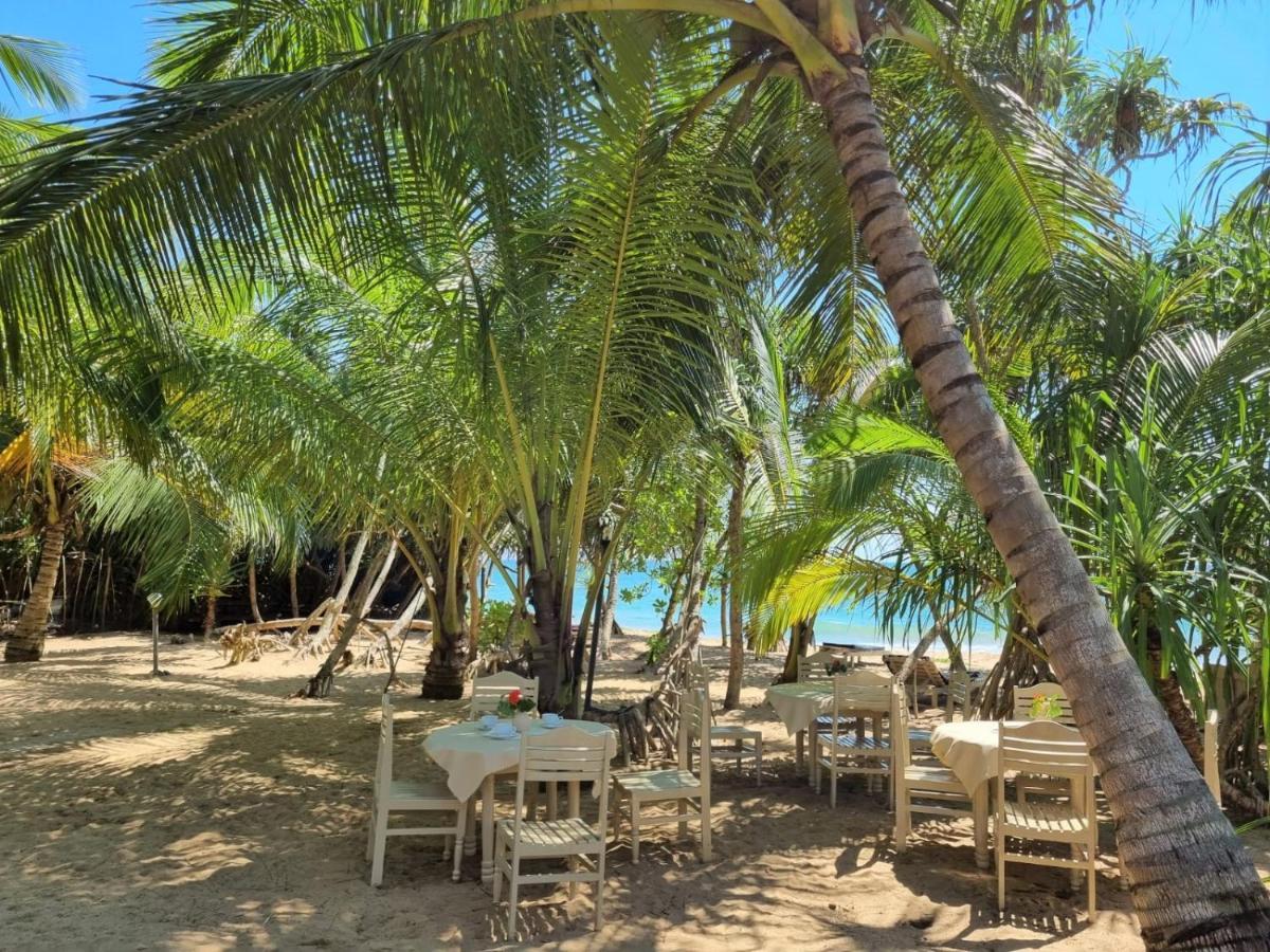 Golden Beach Paradise Tangalle Exteriör bild